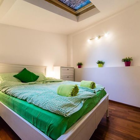 קרקוב Quiet & Cosy Apt In The Heart Of Old Cracow מראה חיצוני תמונה