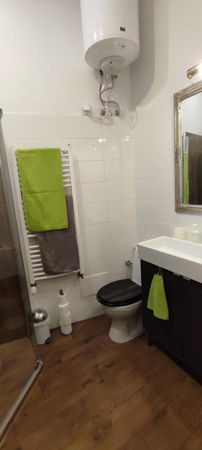 קרקוב Quiet & Cosy Apt In The Heart Of Old Cracow מראה חיצוני תמונה