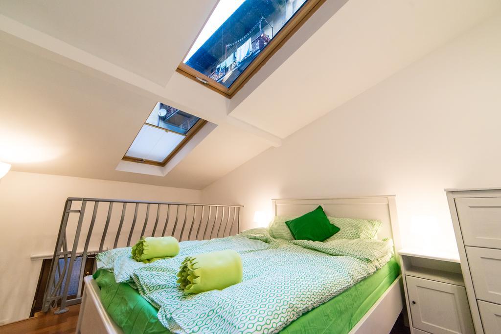 קרקוב Quiet & Cosy Apt In The Heart Of Old Cracow מראה חיצוני תמונה